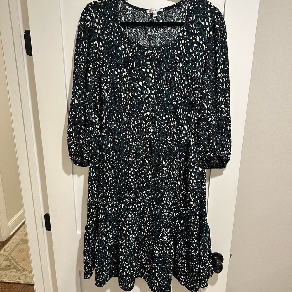 Elegant Green, Black and White Patterned Dress
